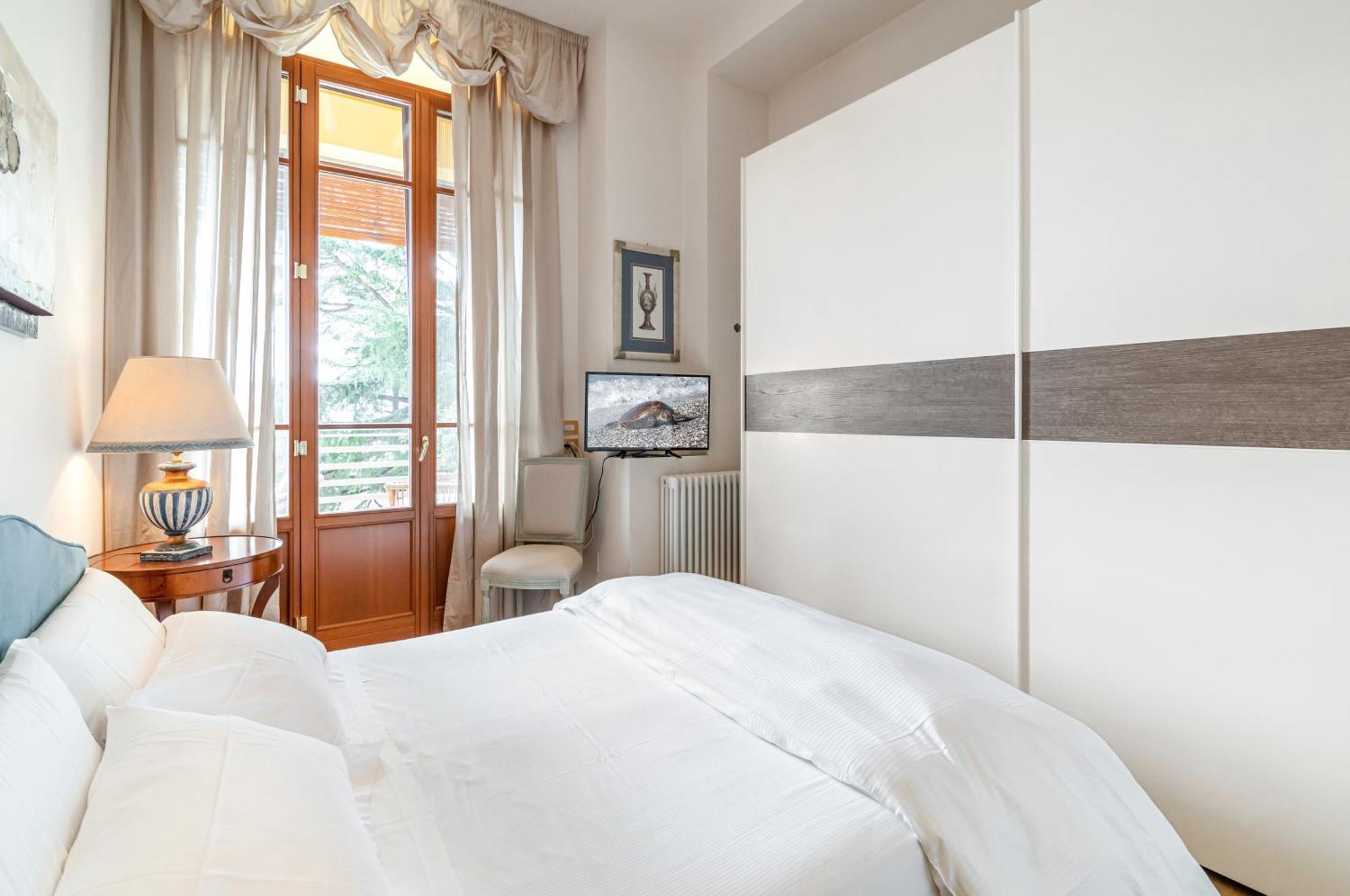 Porta Tufi Luxury Apartment With Private Parking! سيينا المظهر الخارجي الصورة