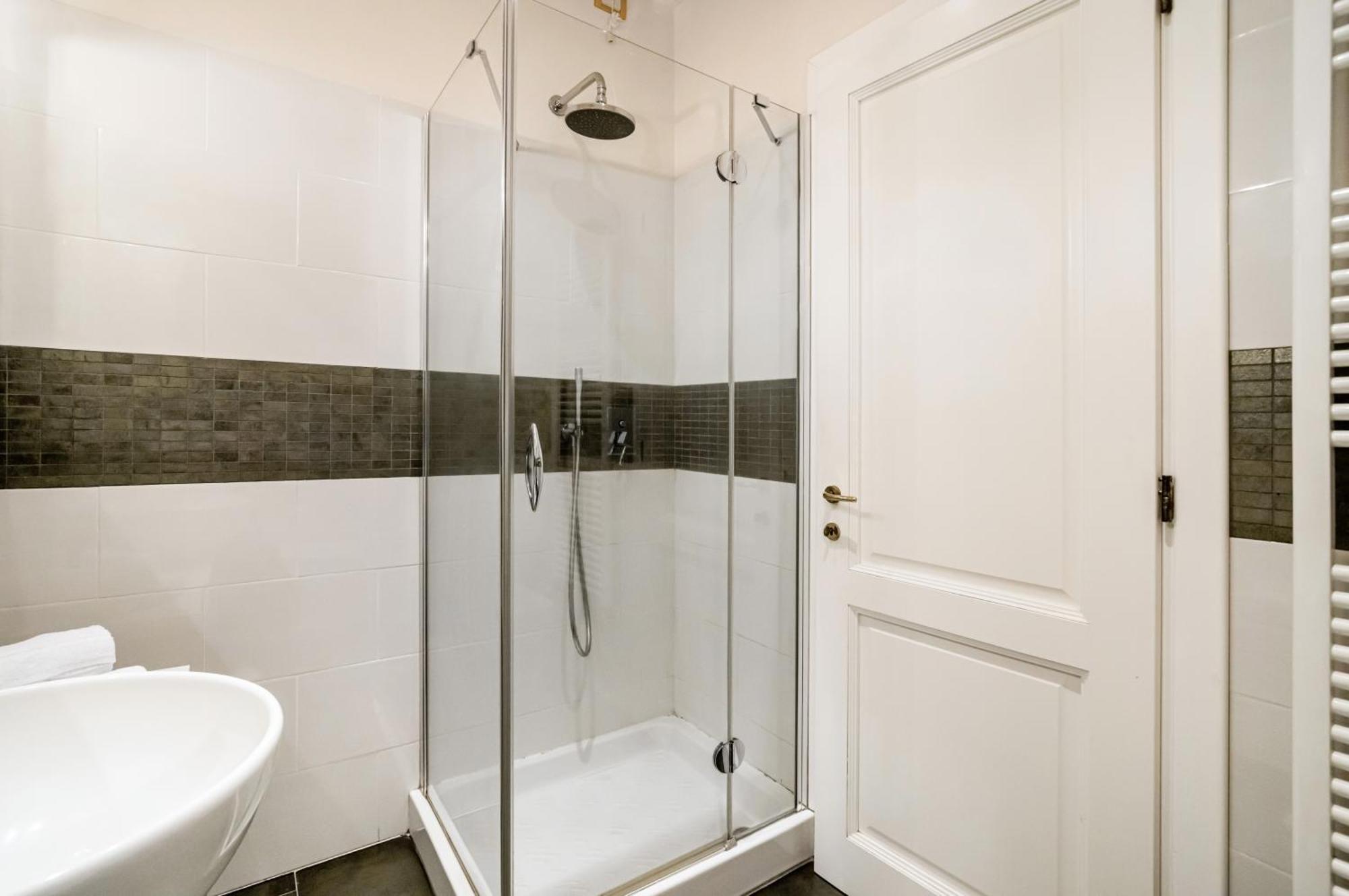Porta Tufi Luxury Apartment With Private Parking! سيينا المظهر الخارجي الصورة